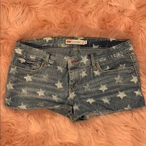 Levi’s shorts